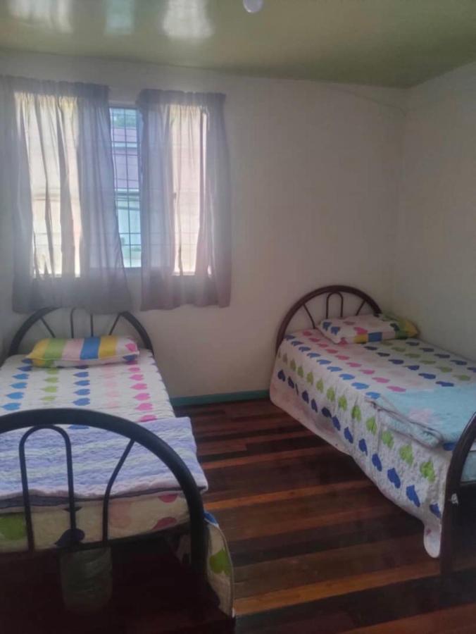 Mak Homestay Upstairs With 5 Bedrooms Kampong Kundassan Exteriér fotografie